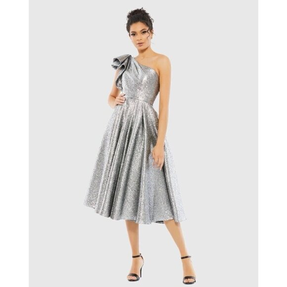 Mac Duggal Dresses & Skirts - MAC DUGGAL Size 6 Silver Metallic One SHOULDER BOW MIDI BROCADE DRESS 67906 New